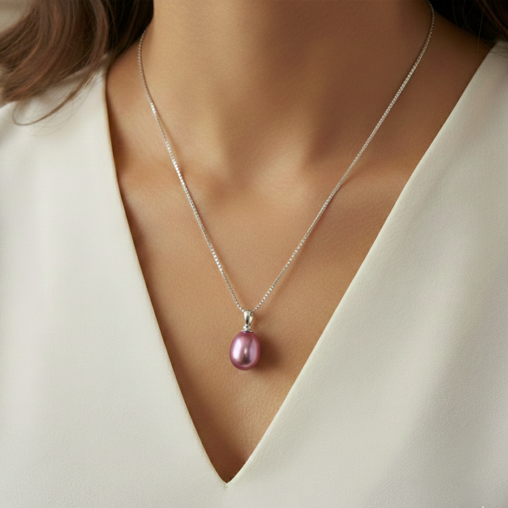 Essential Pearl Necklace